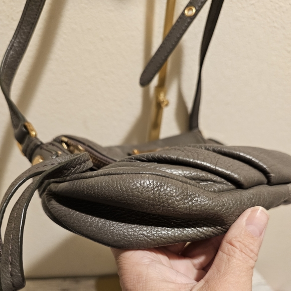 Marc Jacobs Gray Leather Crossbody Bag EUC - Picture 6 of 11